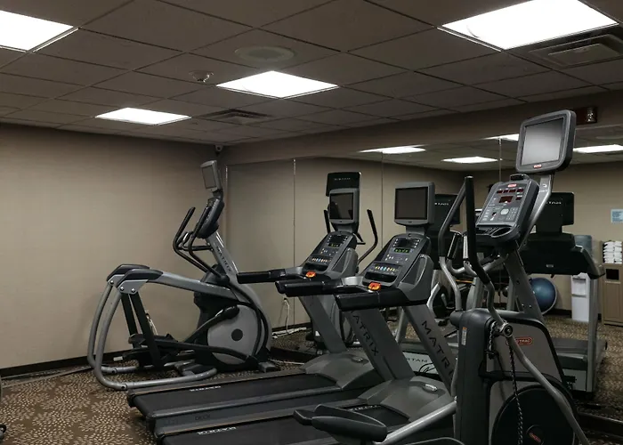 Holiday Inn Express & Suites - Olathe North By Ihg